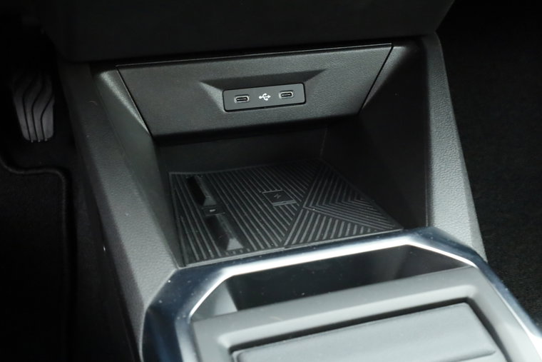 Vehicle Image 37