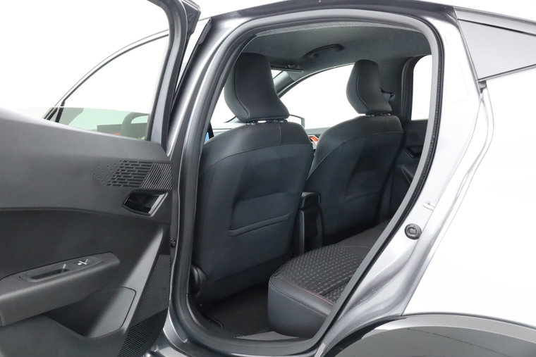 Vehicle Image 39