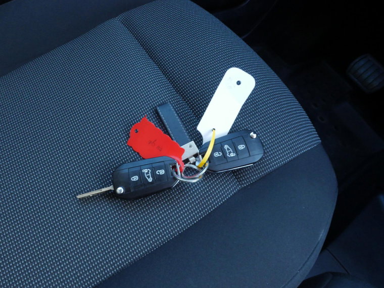 Vehicle Image 16