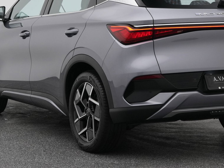 Vehicle Image 18