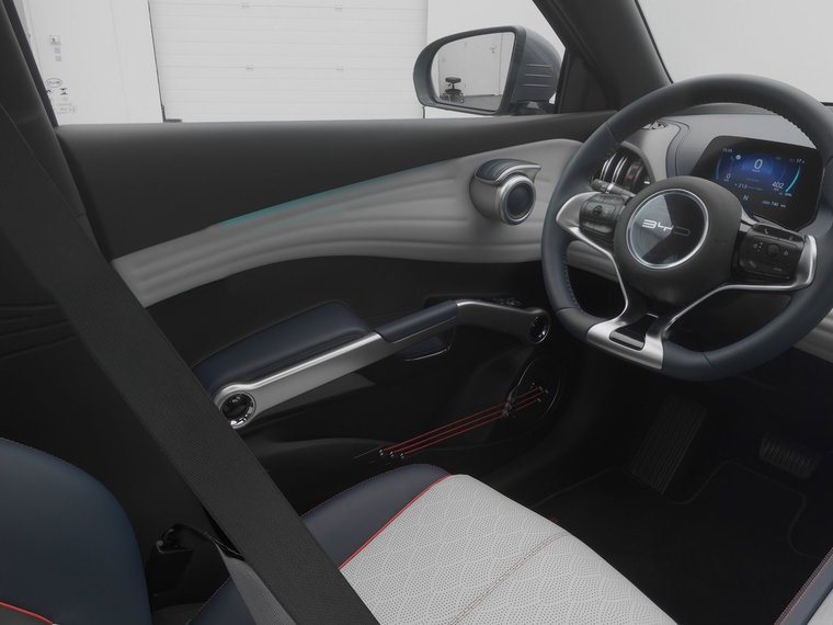 Vehicle Image 11