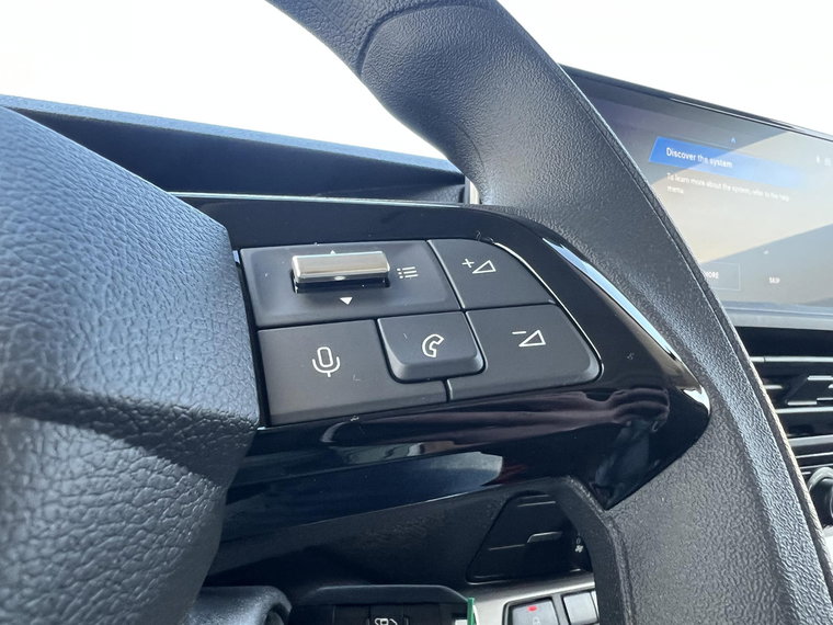 Vehicle Image 41
