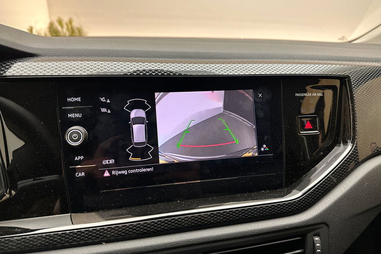 Vehicle Image 21
