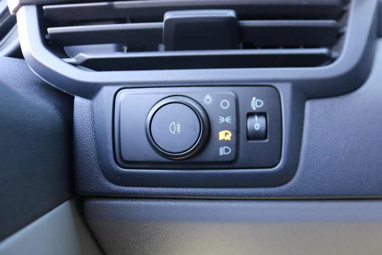 Vehicle Image 25