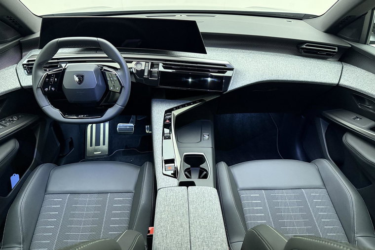 Vehicle Image 19