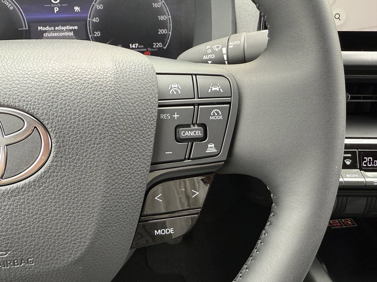 Vehicle Image 19
