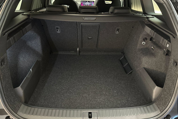 Vehicle Image 35