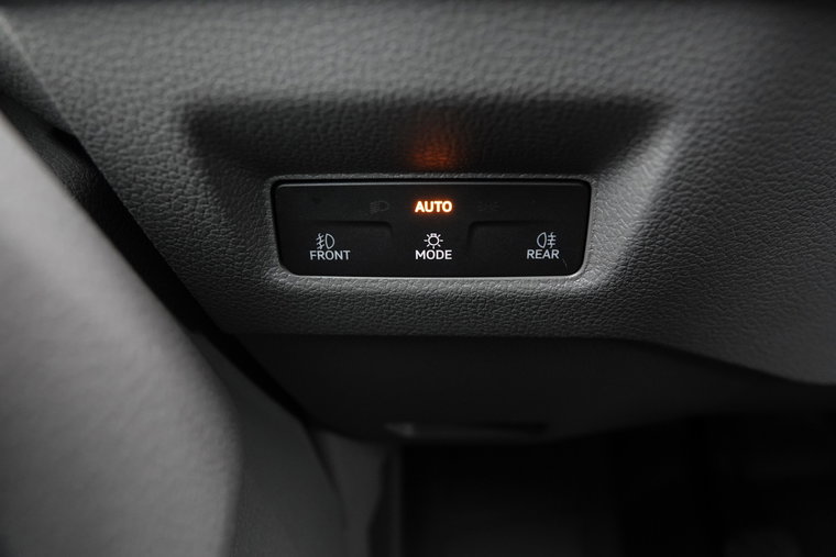 Vehicle Image 28