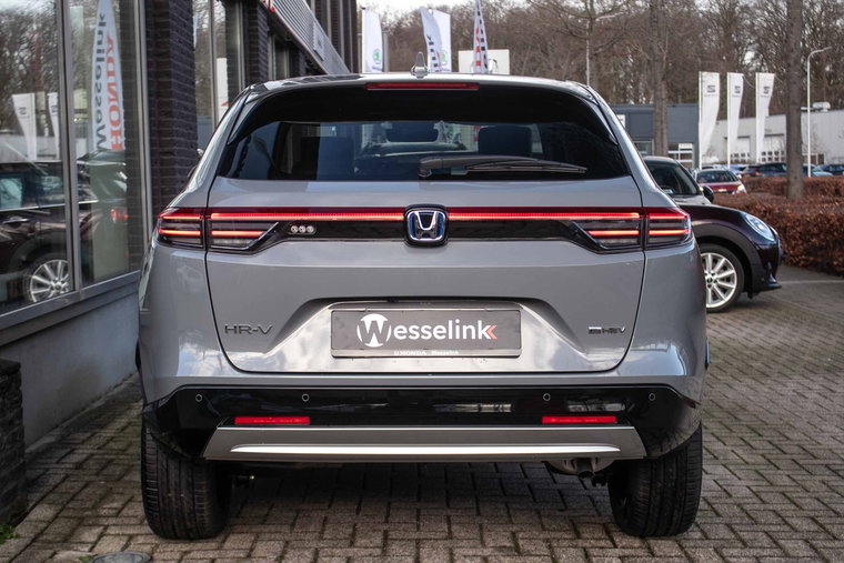 Vehicle Image 13