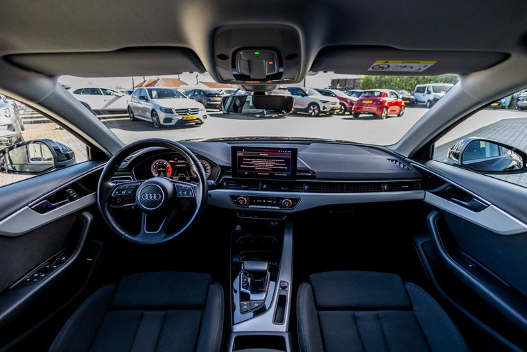 Vehicle Image 6