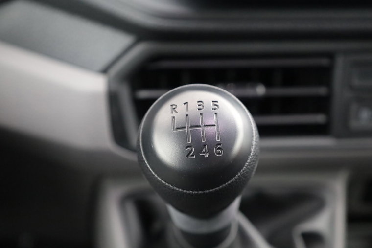 Vehicle Image 33