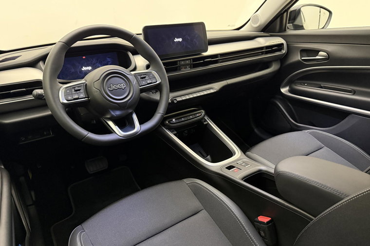 Vehicle Image 18
