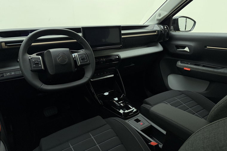Vehicle Image 15