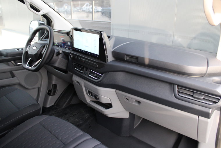 Vehicle Image 37