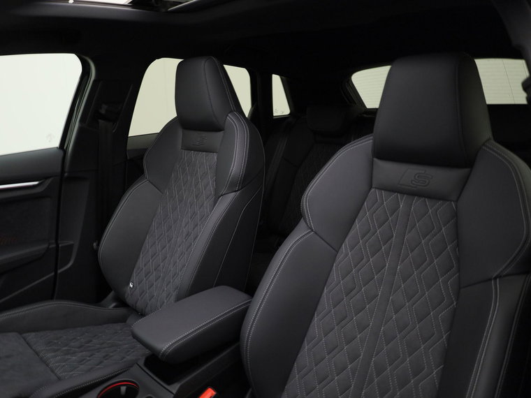Vehicle Image 39