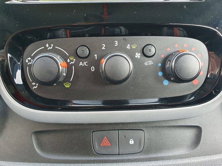 Vehicle Image 29