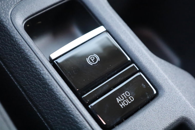 Vehicle Image 25