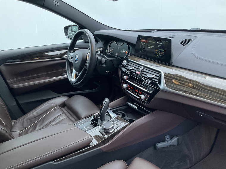 Vehicle Image 37