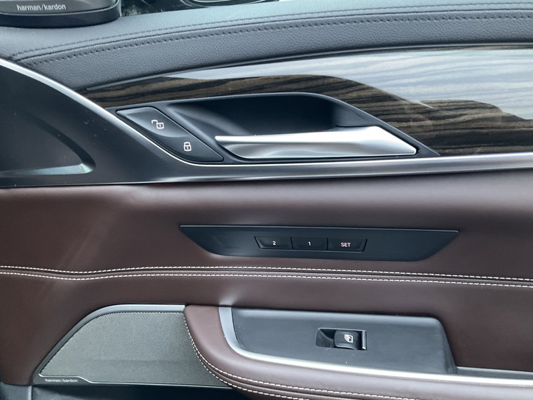 Vehicle Image 38