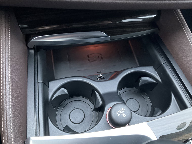 Vehicle Image 46
