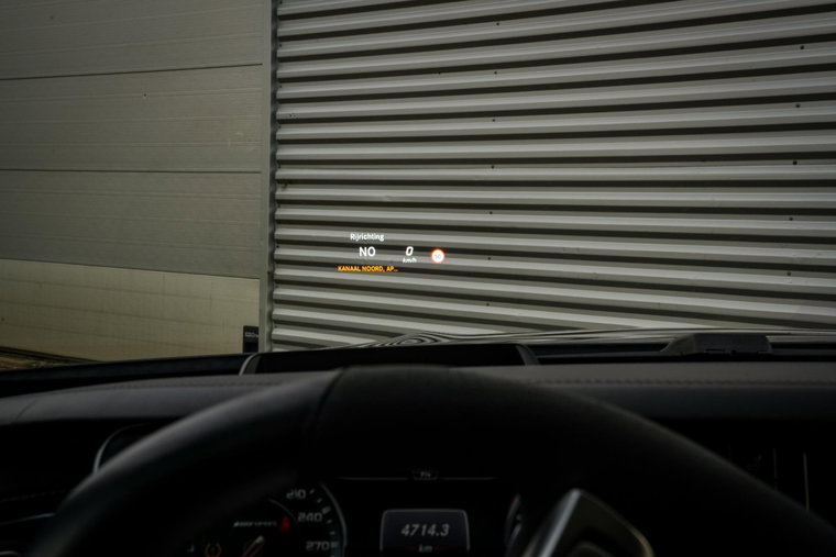 Vehicle Image 25
