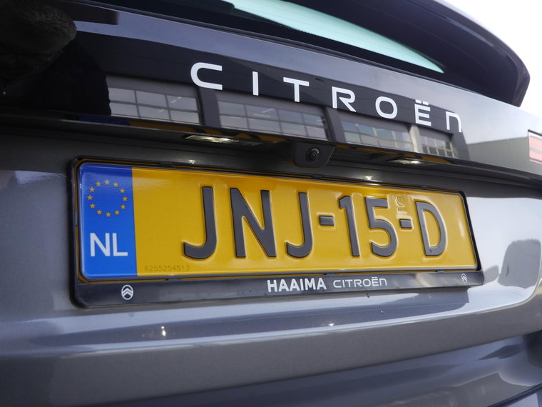 Vehicle Image 35