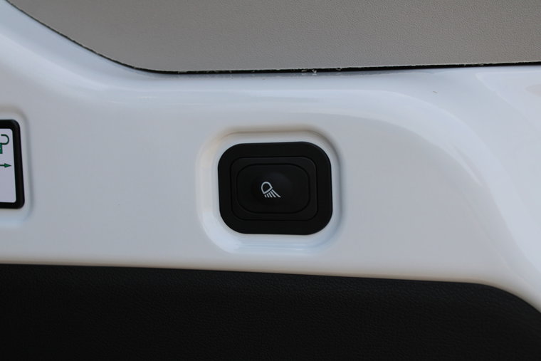 Vehicle Image 35