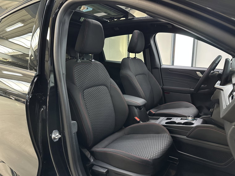 Vehicle Image 31