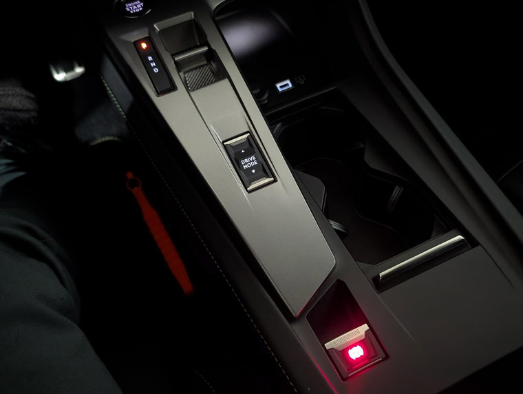 Vehicle Image 30