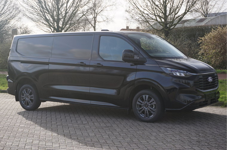 Vehicle Image 7
