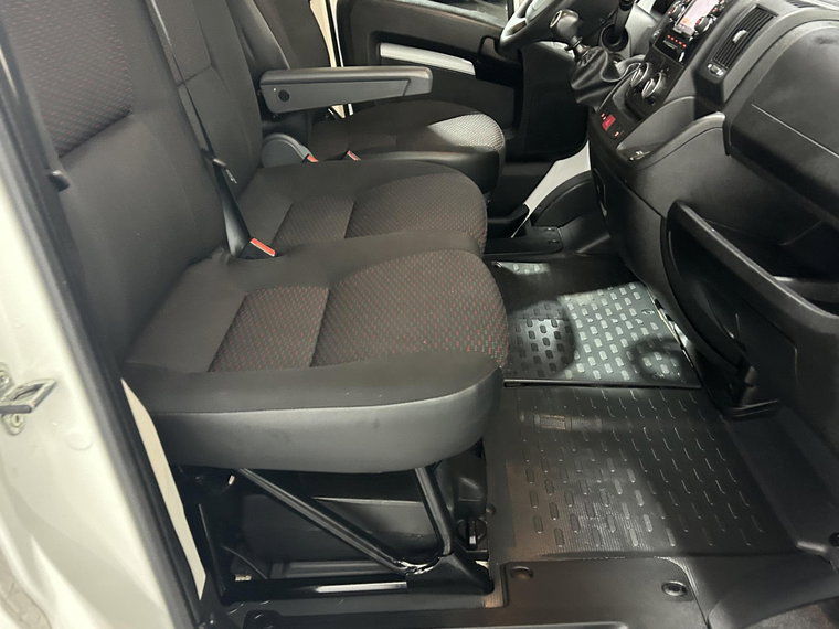 Vehicle Image 22