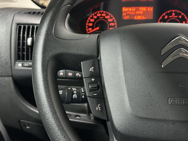 Vehicle Image 34