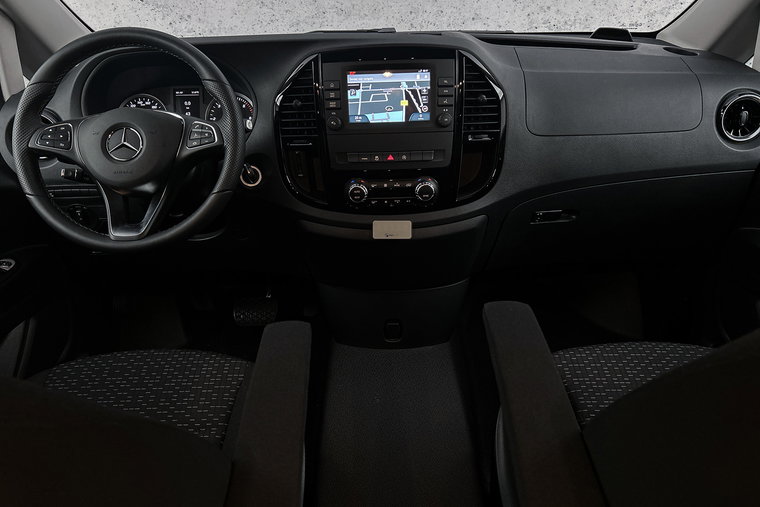 Vehicle Image 26
