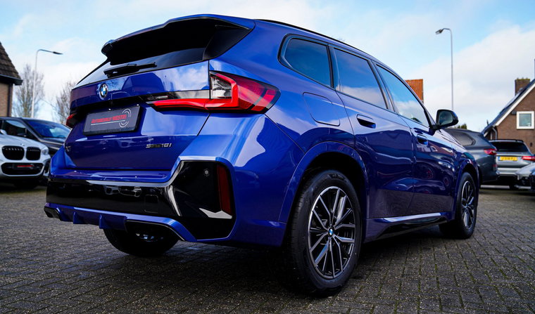 Vehicle Image 29