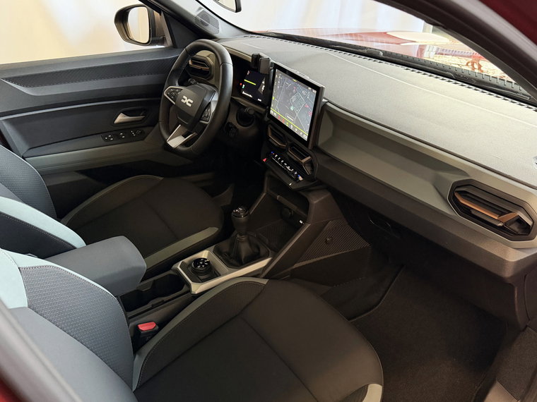 Vehicle Image 31