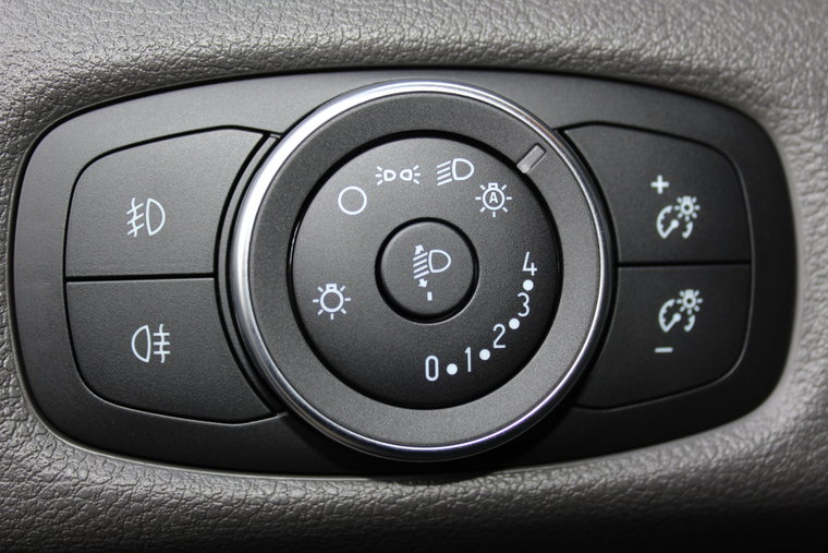 Vehicle Image 19