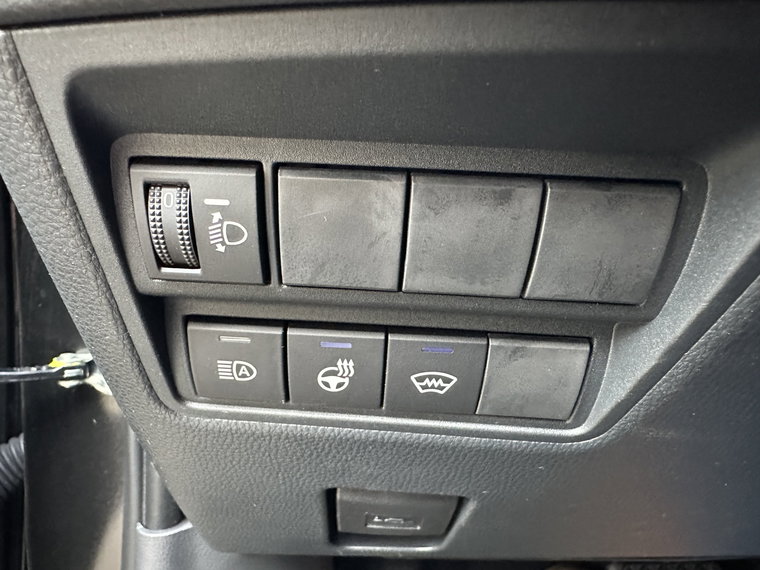 Vehicle Image 24
