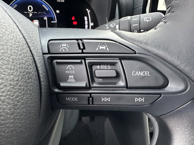 Vehicle Image 26