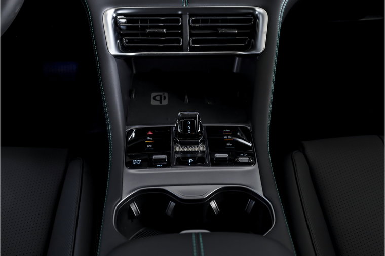 Vehicle Image 30