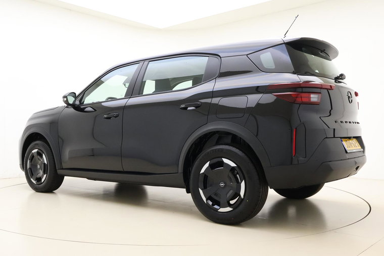 Vehicle Image 12