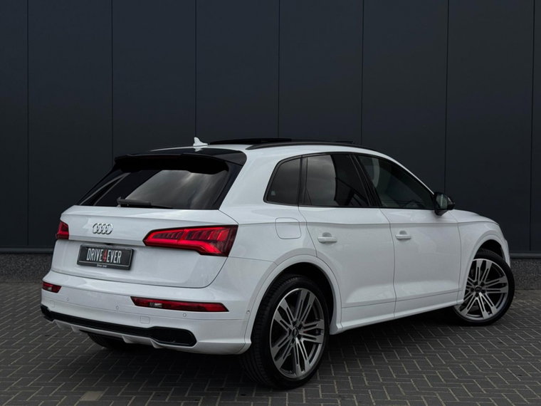 Vehicle Image 40