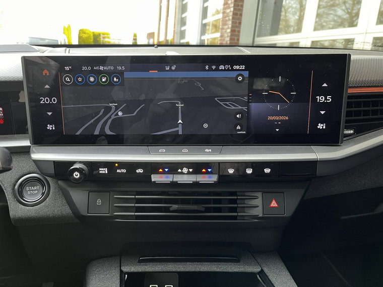 Vehicle Image 38