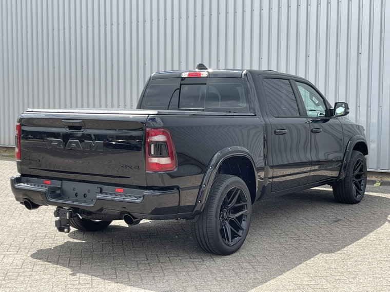 Vehicle Image 17
