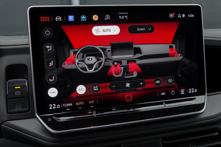 Vehicle Image 12