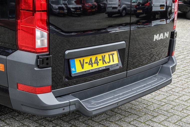 Vehicle Image 18