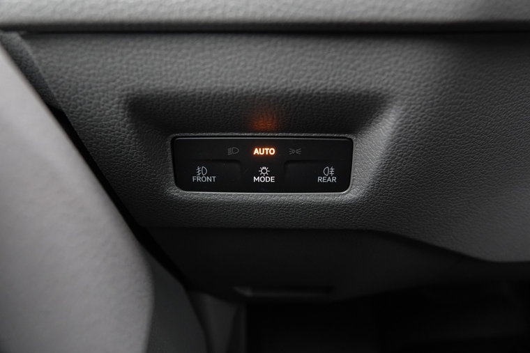 Vehicle Image 29