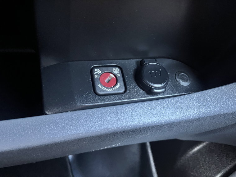Vehicle Image 40