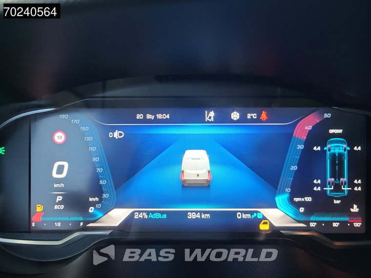 Vehicle Image 16