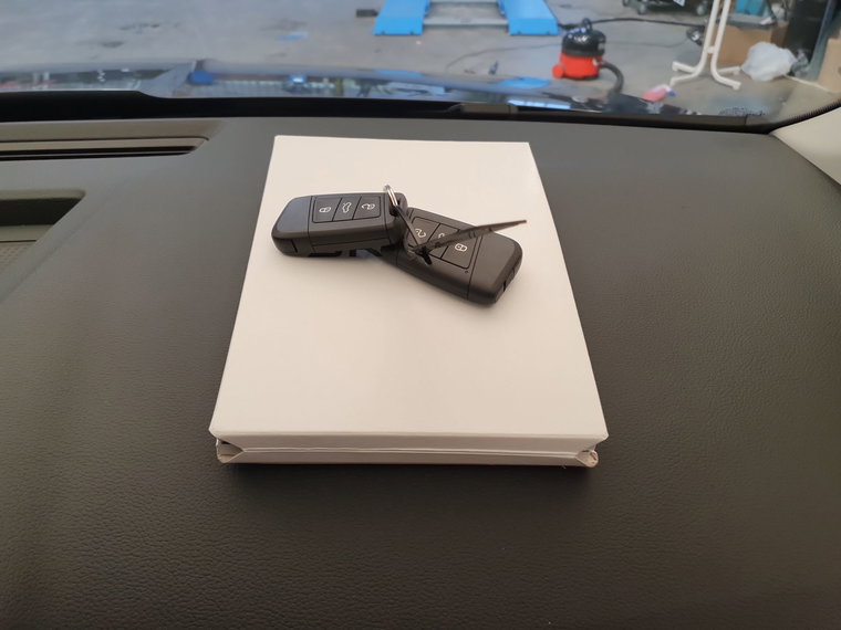 Vehicle Image 28