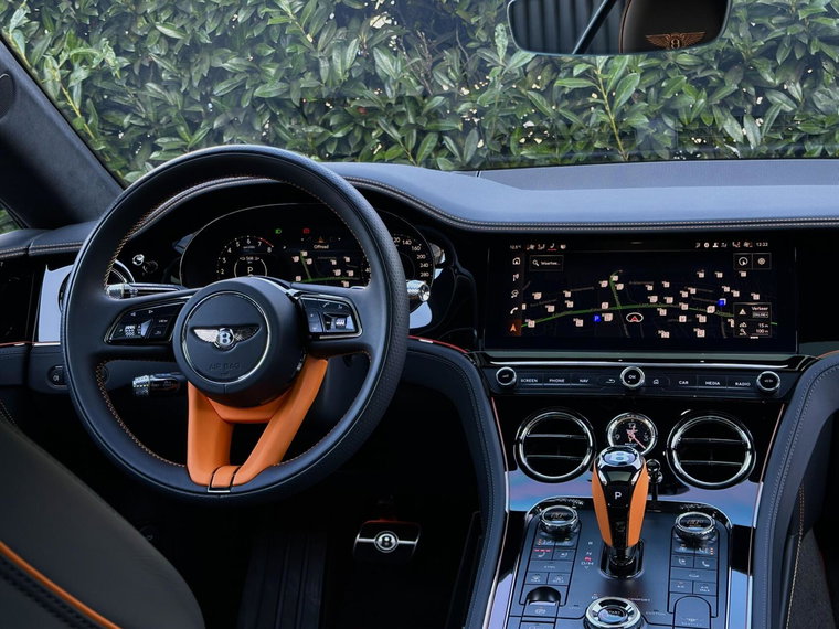 Vehicle Image 23